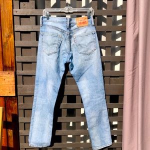 Original Levi’s 511 size is 30x30. Nice soft denim No stains, great condition